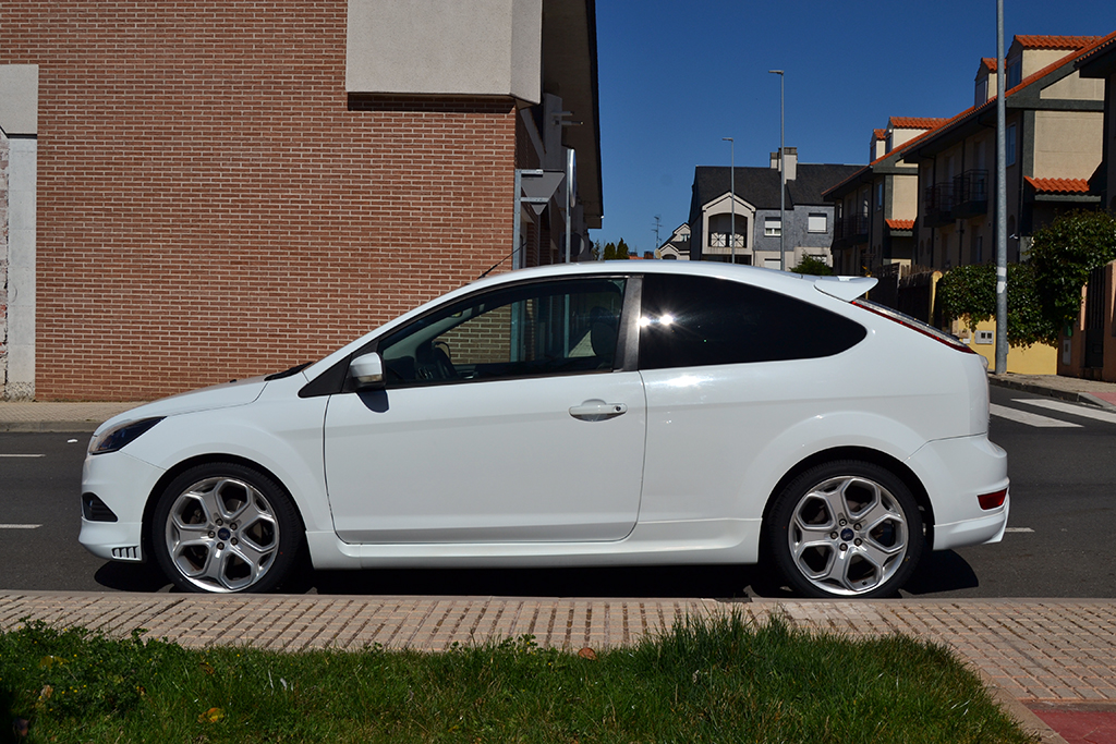 Ford Focus 1.8 Tdci 115cv acabado Hirvonen con 18" único dueño - Forocoches